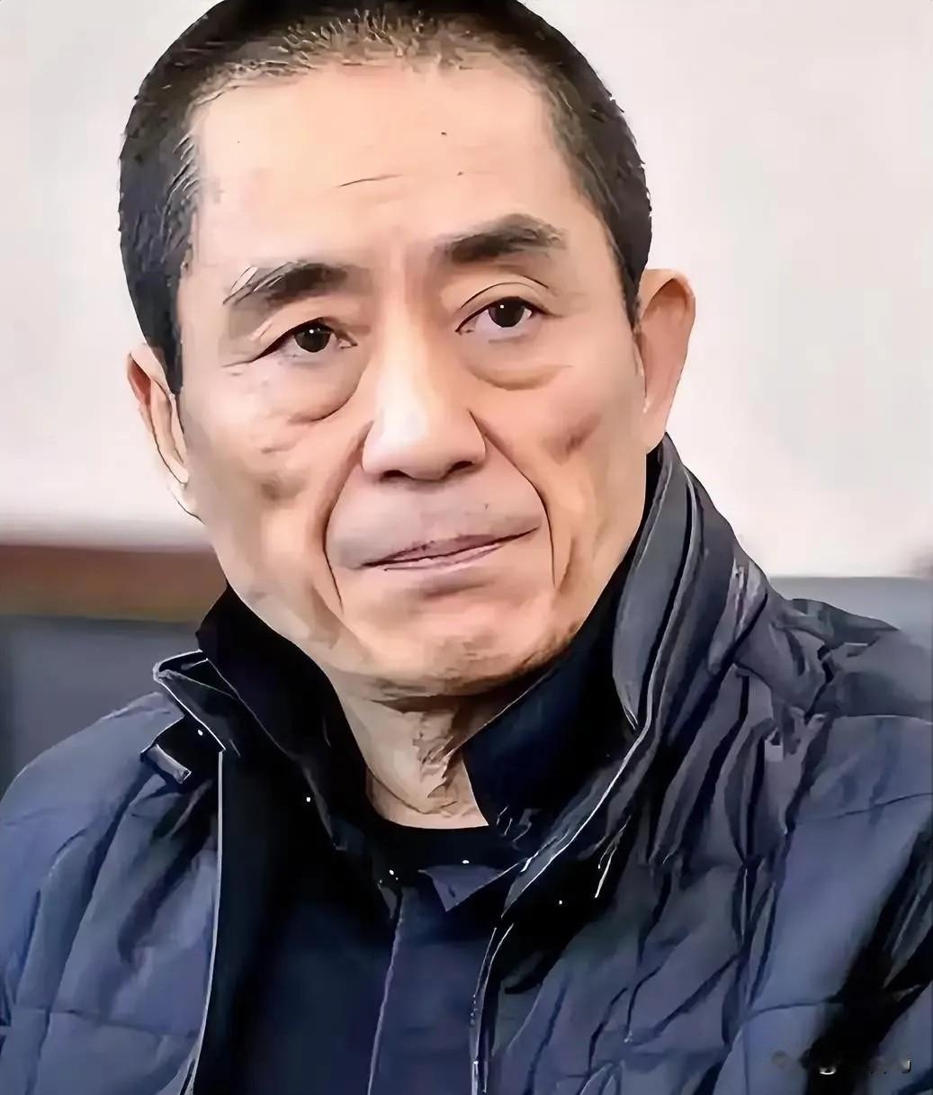 76岁张艺谋悲痛发文！
8月10日，对张艺谋来说是无比难过的一天，合作多年的老友