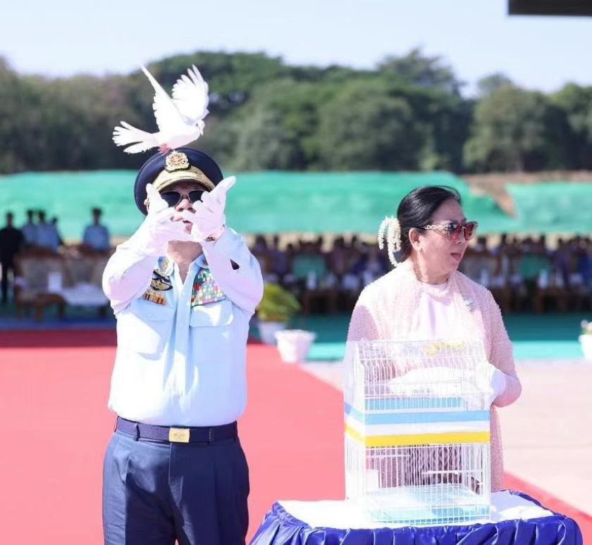 缅甸军政府正在对缅北各口岸物资严查！

缅甸军政府对缅北所有货车的货物，都进行卸