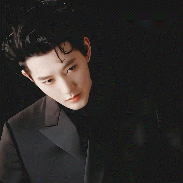 我直接跪下来叫daddy呀 [跪了] 