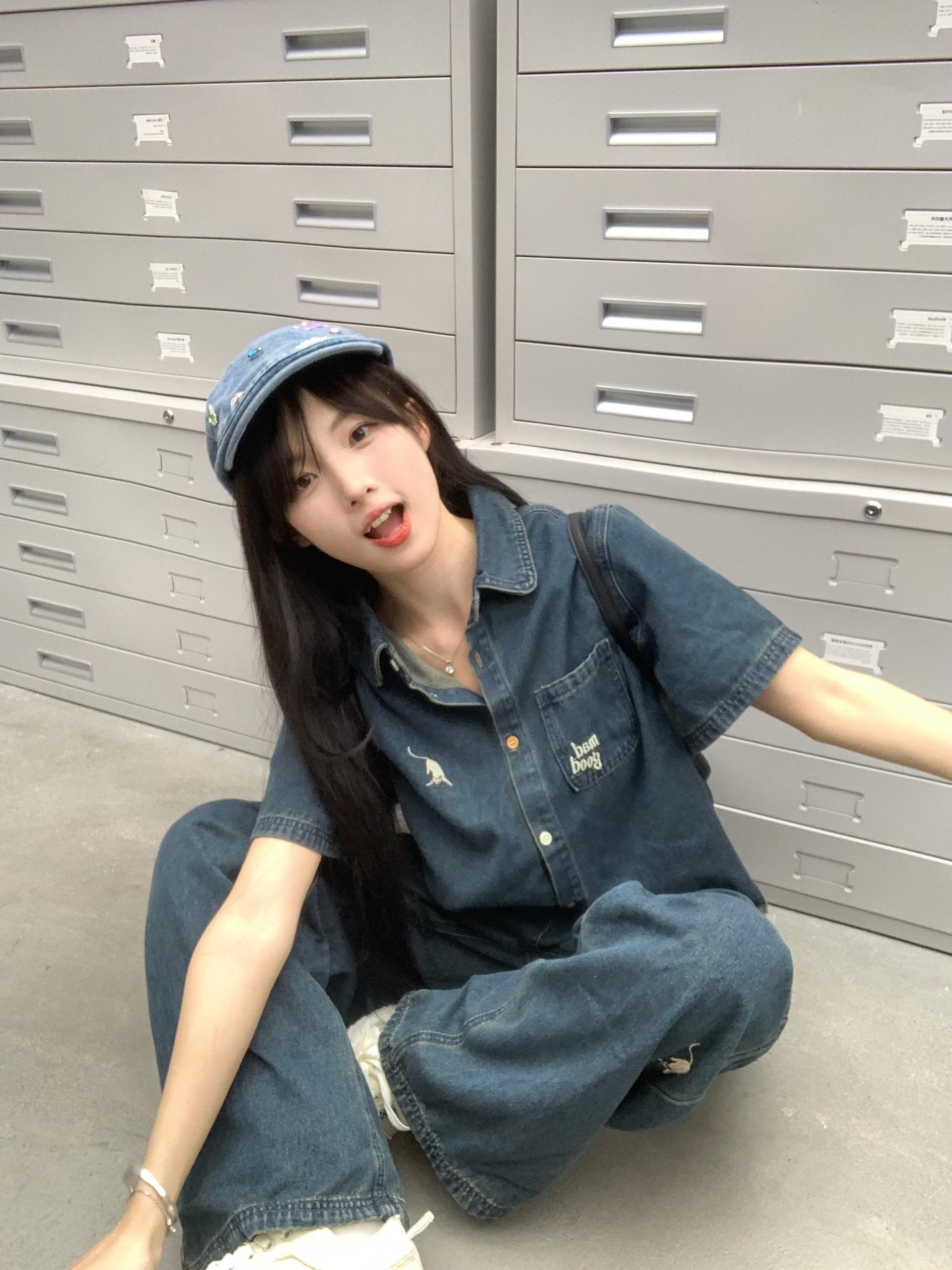 今天一个样明天一个样。
