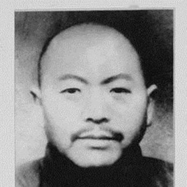 1951年，大汉奸黄标被判死刑，到了刑场，黄标却很不甘心：“我每个月给新四军送了