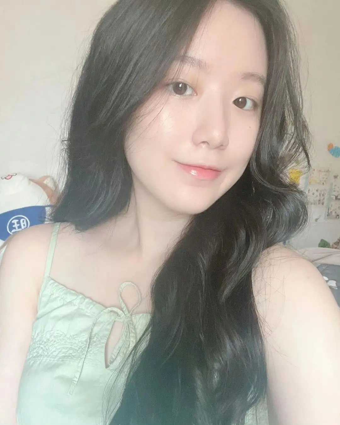 210524 舒华个人ins更新 8p   （补）  好久沒有自己捲頭...
