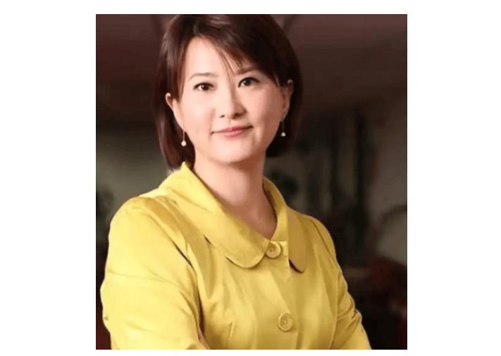 国民党“立委”王鸿薇在节目中公然叫板大陆，发出狂妄威胁：若解放军再开展围台军演，