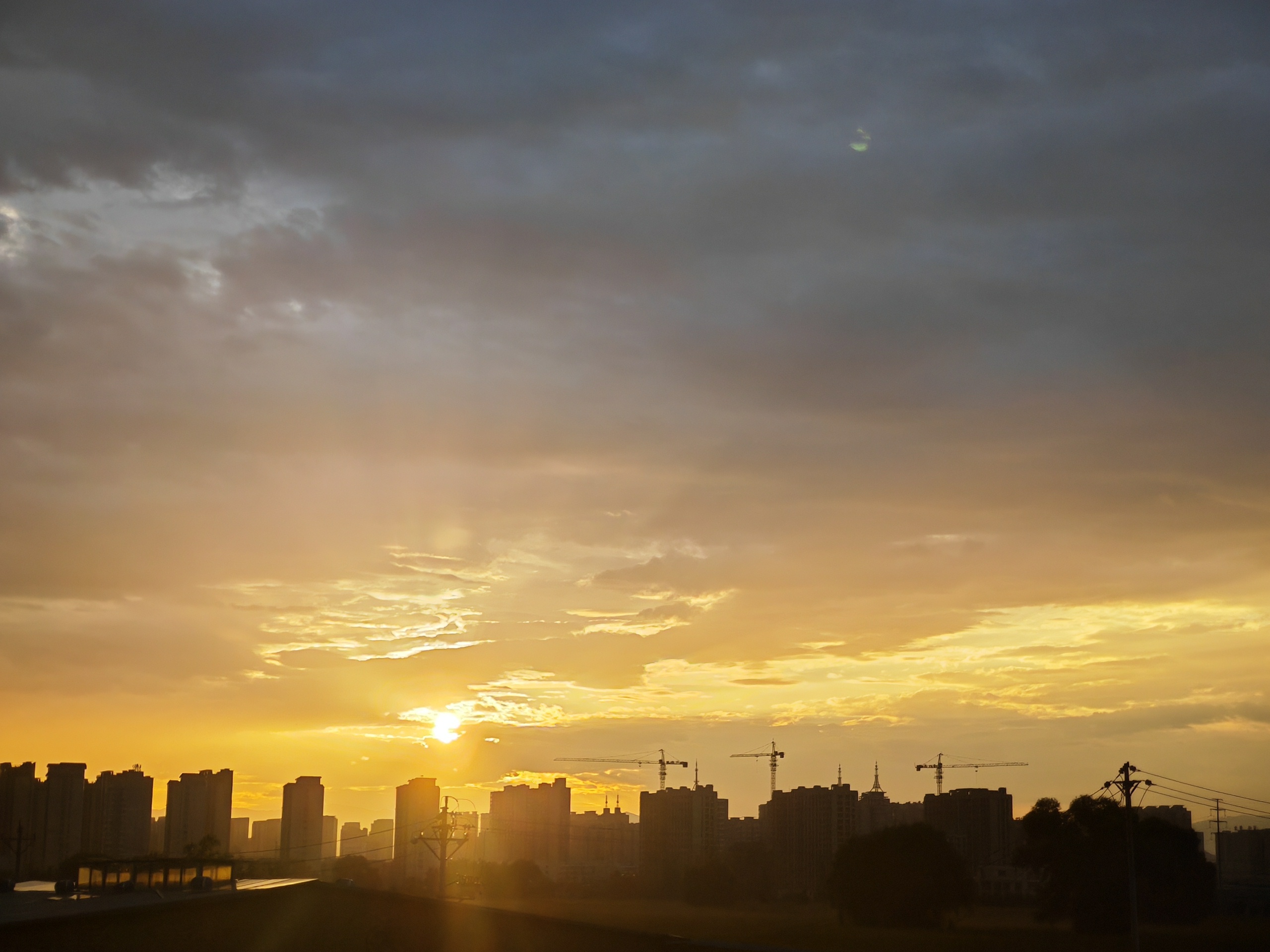 夕阳今日份限定落日，治愈一整天的疲惫 