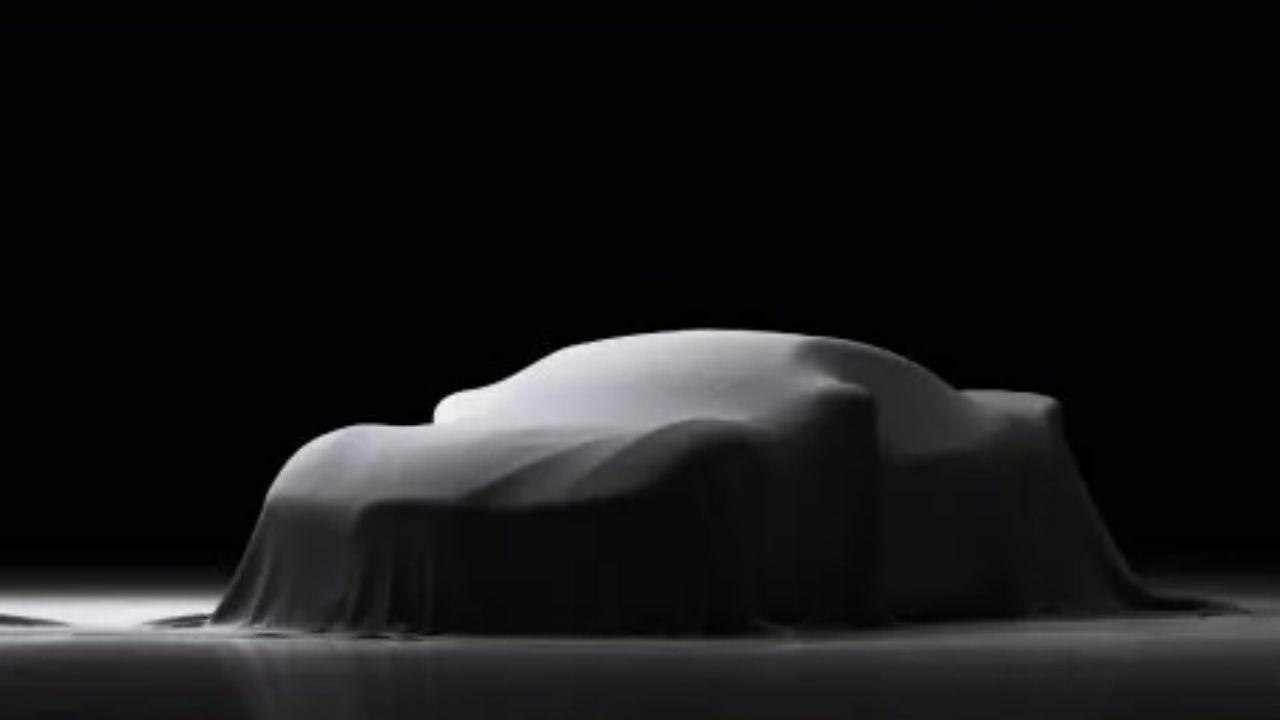 看了外媒的一个大标题，我都惊了：「中国推出了自己的布加迪……」
「Kosmera