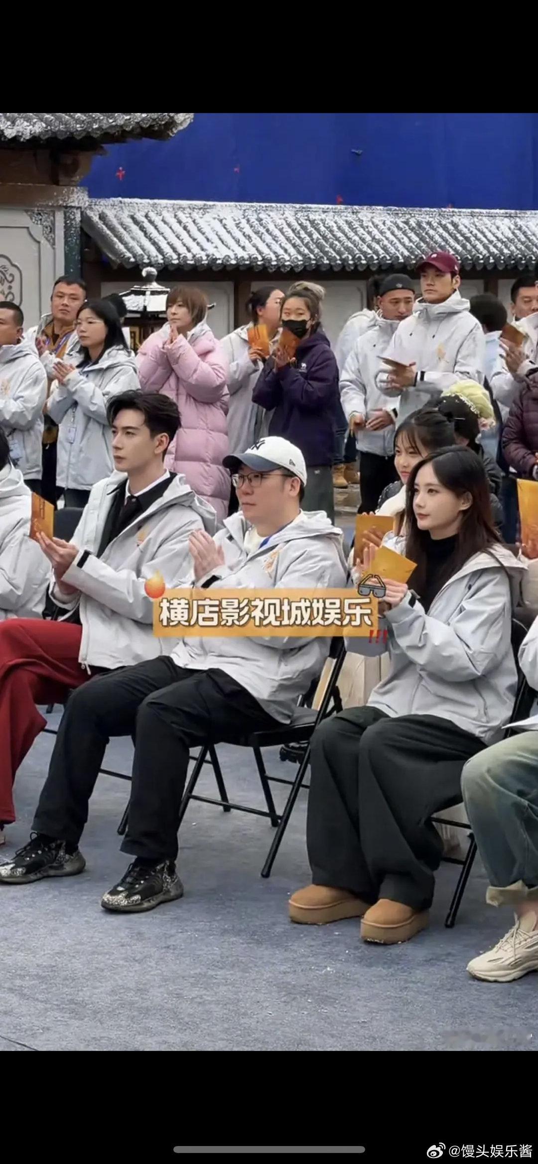 陈星旭穿了条红裤子是为了抢镜吗 