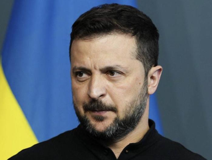 和中美谈完后，泽连斯基连番退步：可以撤军，但有个前提。泽连斯基近期有两项行动。1