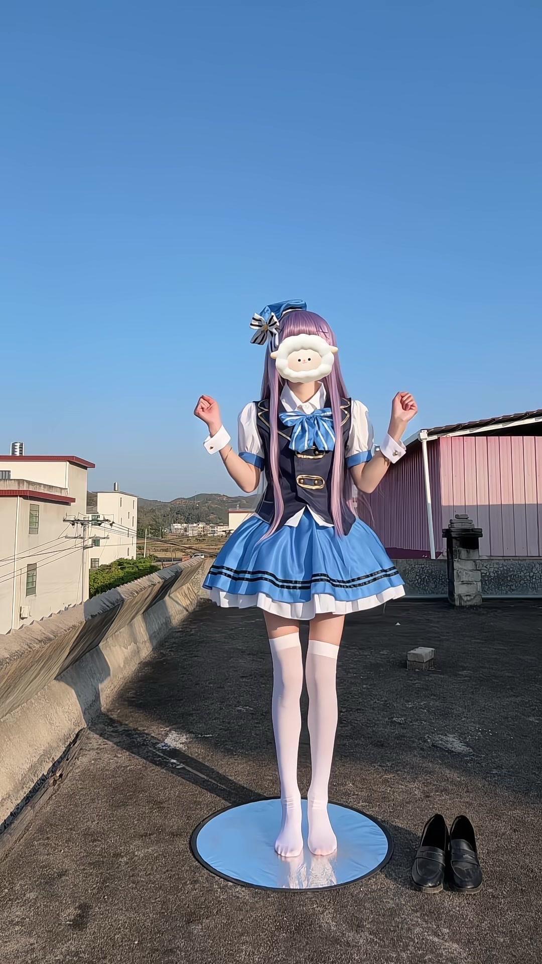 谁懂啊！点兔的智乃也太会了吧！今天是夏日限定的清凉海风造型，蓝白条纹sailor