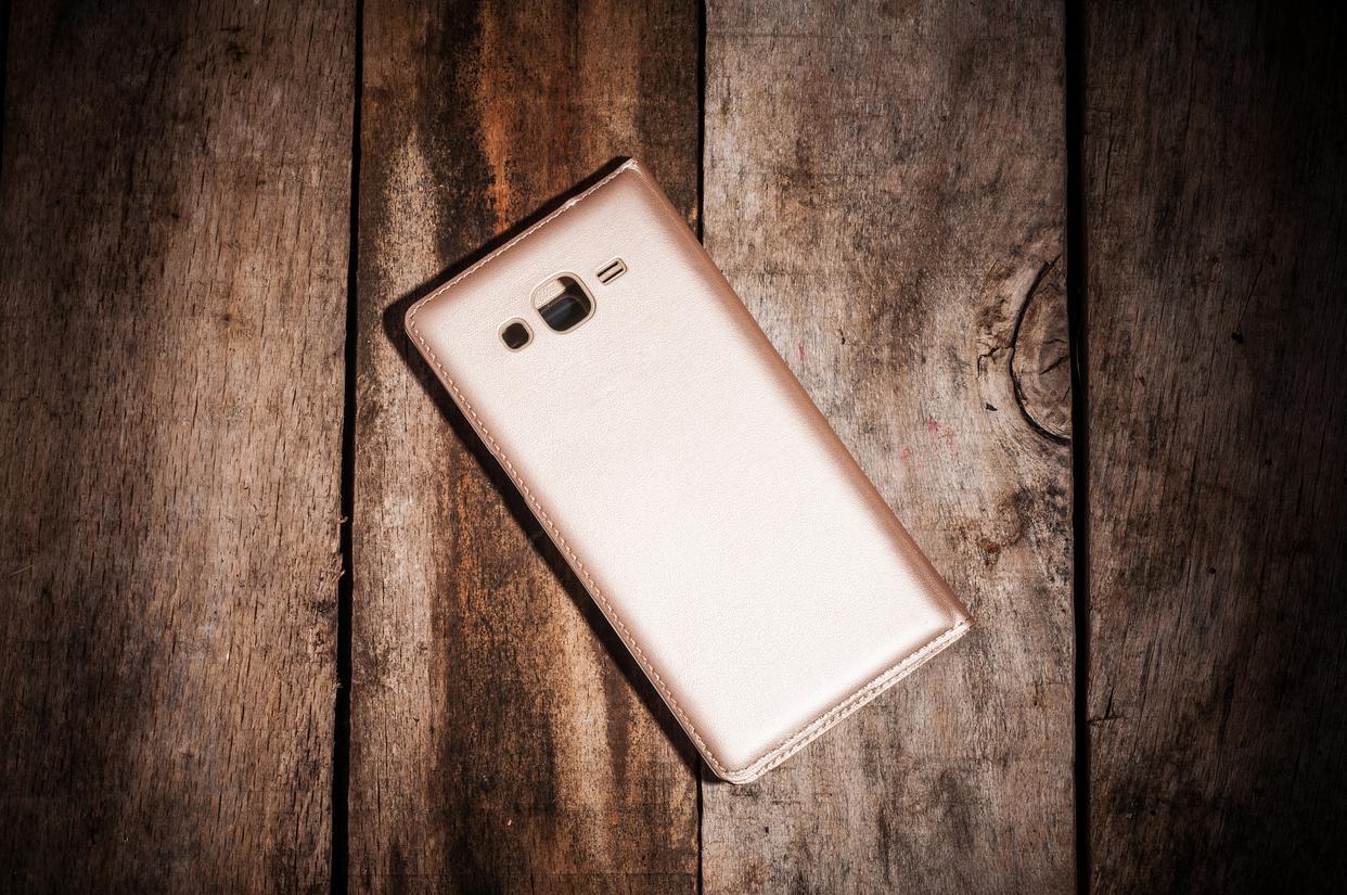 12万成交三声警报！俄游客扫货华为藏硬核真相
 
正大广场华为店惊现名场面：俄罗