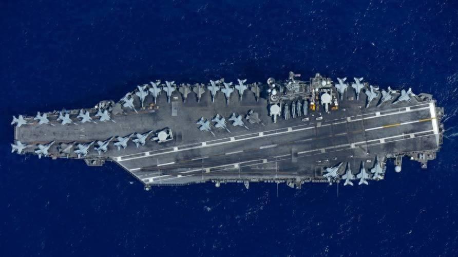 美国造船工业空心化，“林肯”号锈迹暴露美军维护体系全面崩盘。美军策略是“部署期间