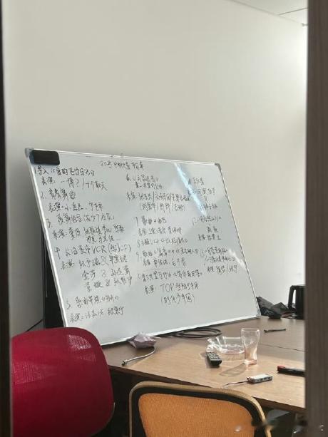 湖南卫视中秋之夜有董璇张维伊董璇张维伊或将加盟湖南卫视中秋之夜 ​董璇张维伊或将