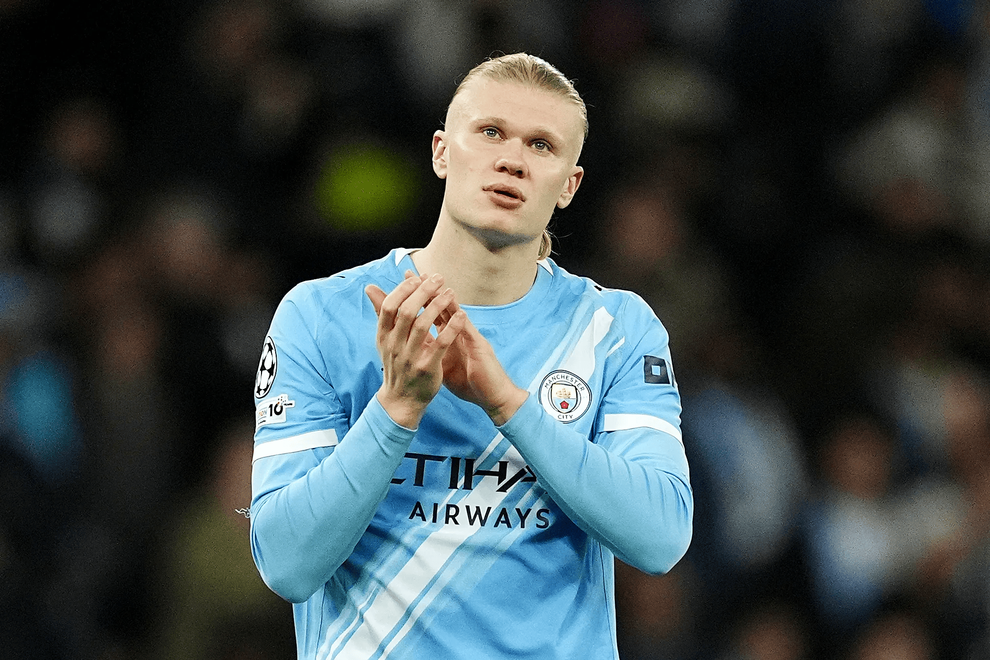 花费40万镑，哈兰德购入以路易威登为设计灵感的限量款奔驰