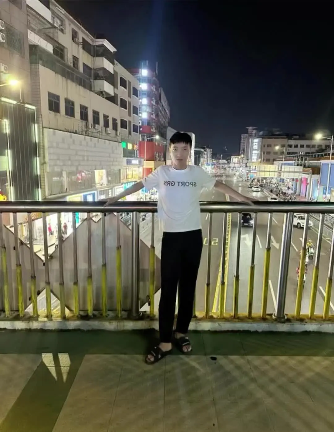 你要学会接受这个世界，突入其来的变故，都要坦然的去接受