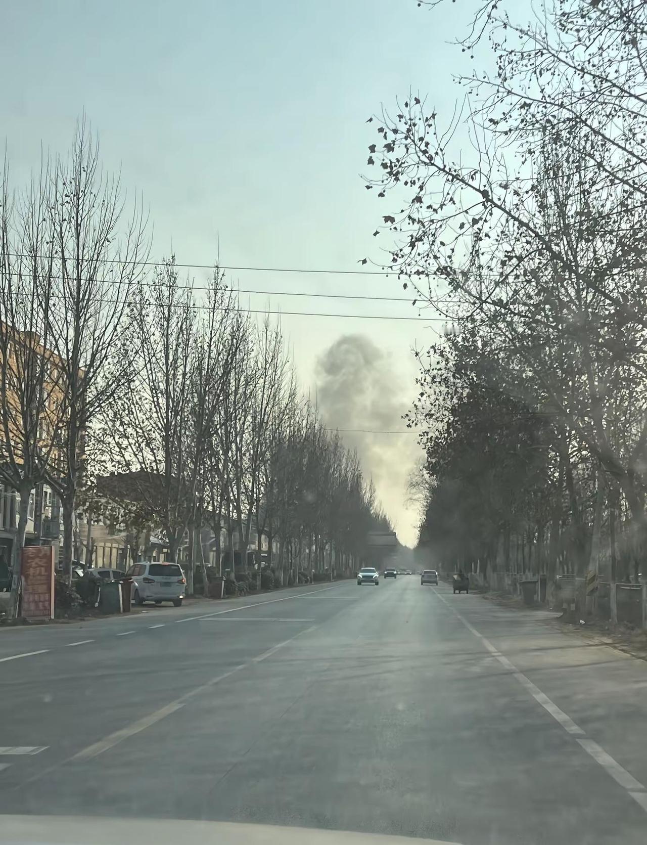 谁往我们村扔的燃烧瓶坏！