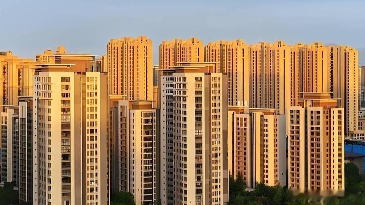 凤凰新闻【政府突然下场收二手房，拐点真要来了吗？】房地产新范式到来。2026年开