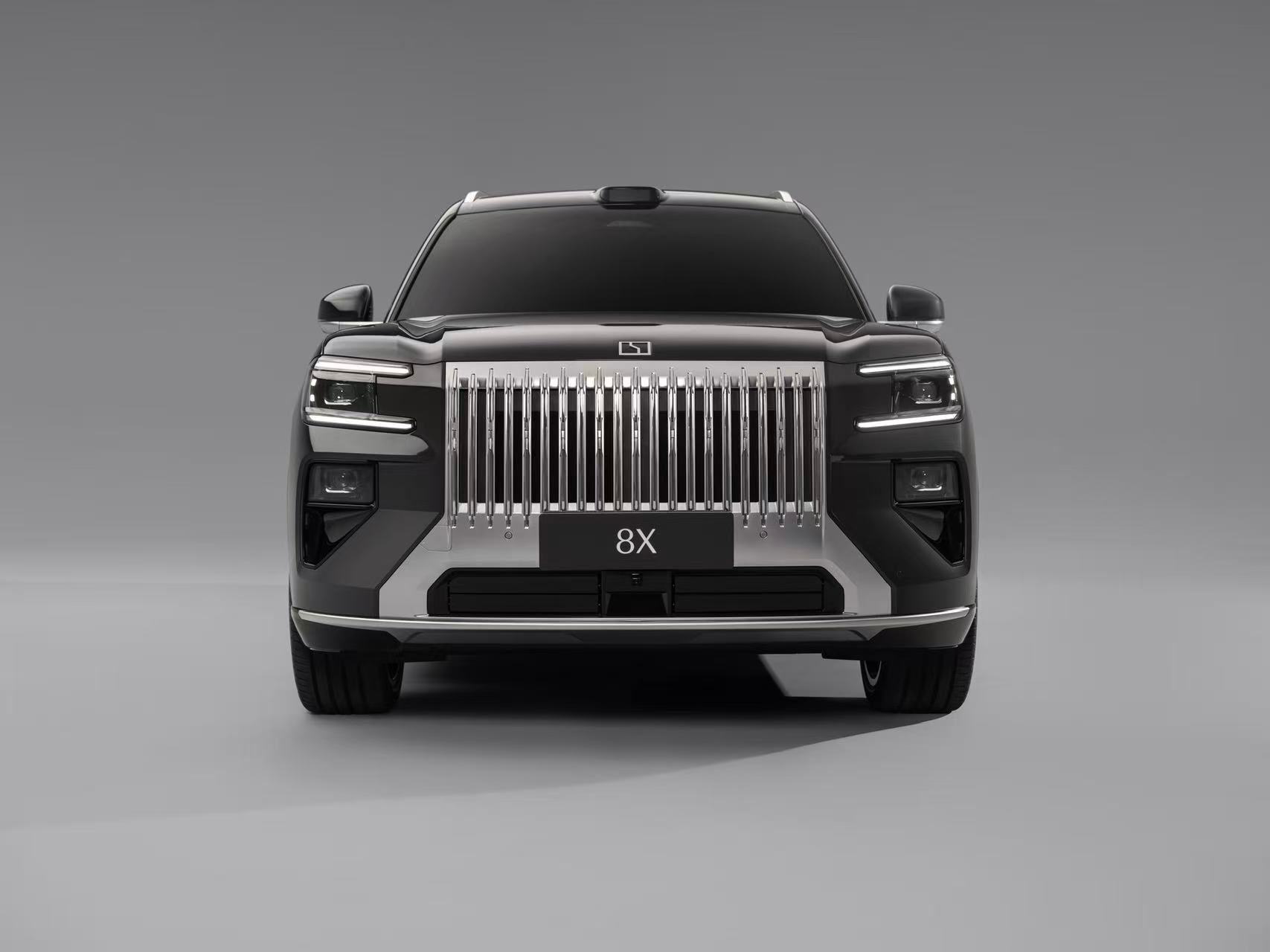 极氪8X这波信息量确实大，简单梳理一下我的看法：核心硬件直接拉满：和9X同源的S