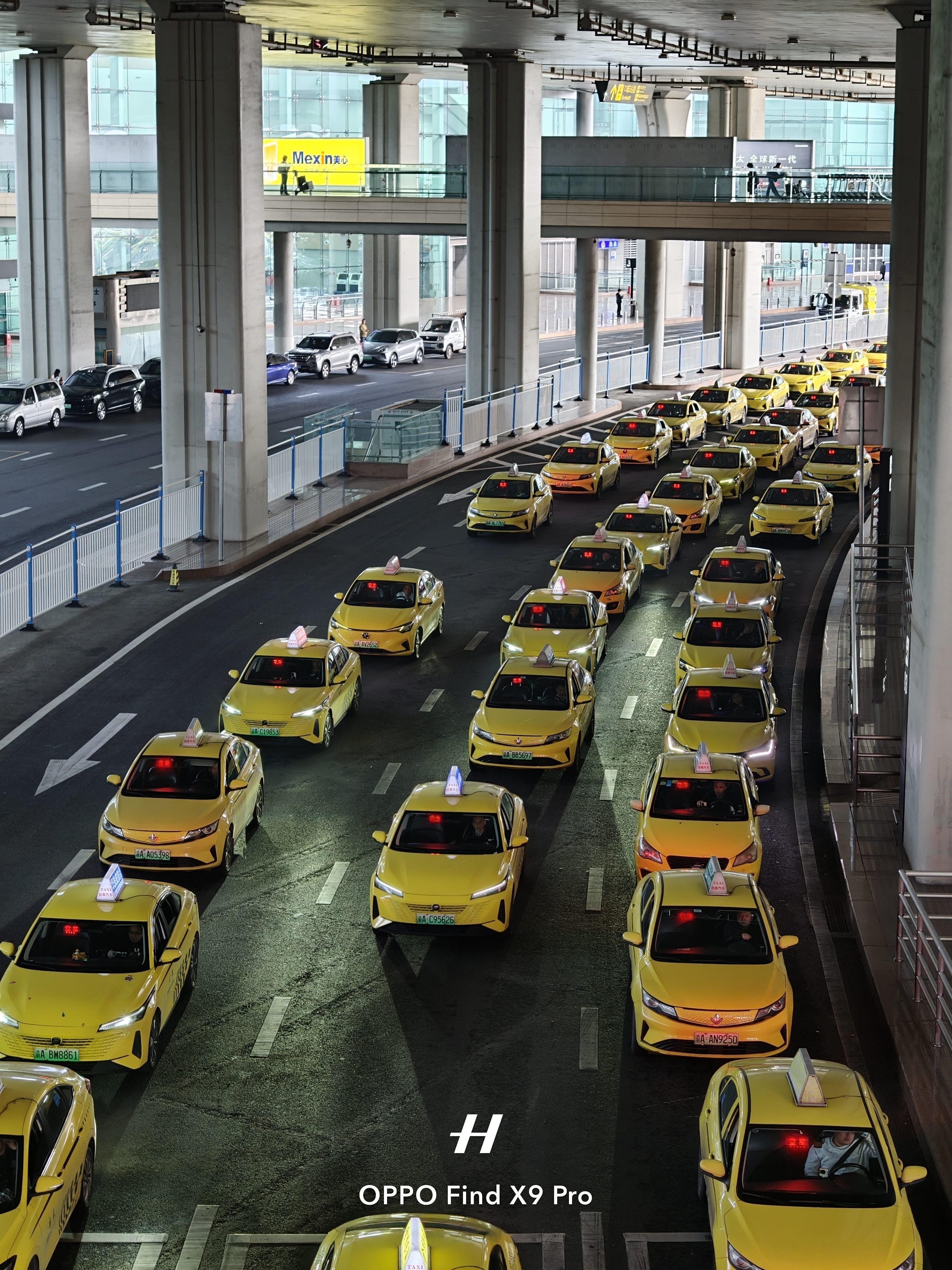 终于赶上飞机了，香格里拉见！用Ultra 拍雪山