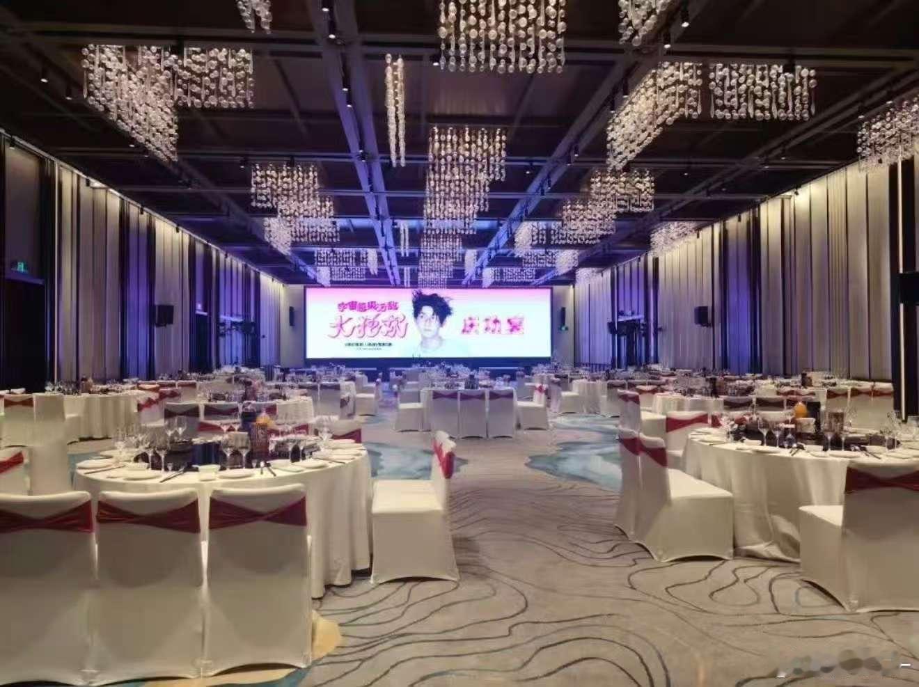 王源演唱会庆功宴🍻 