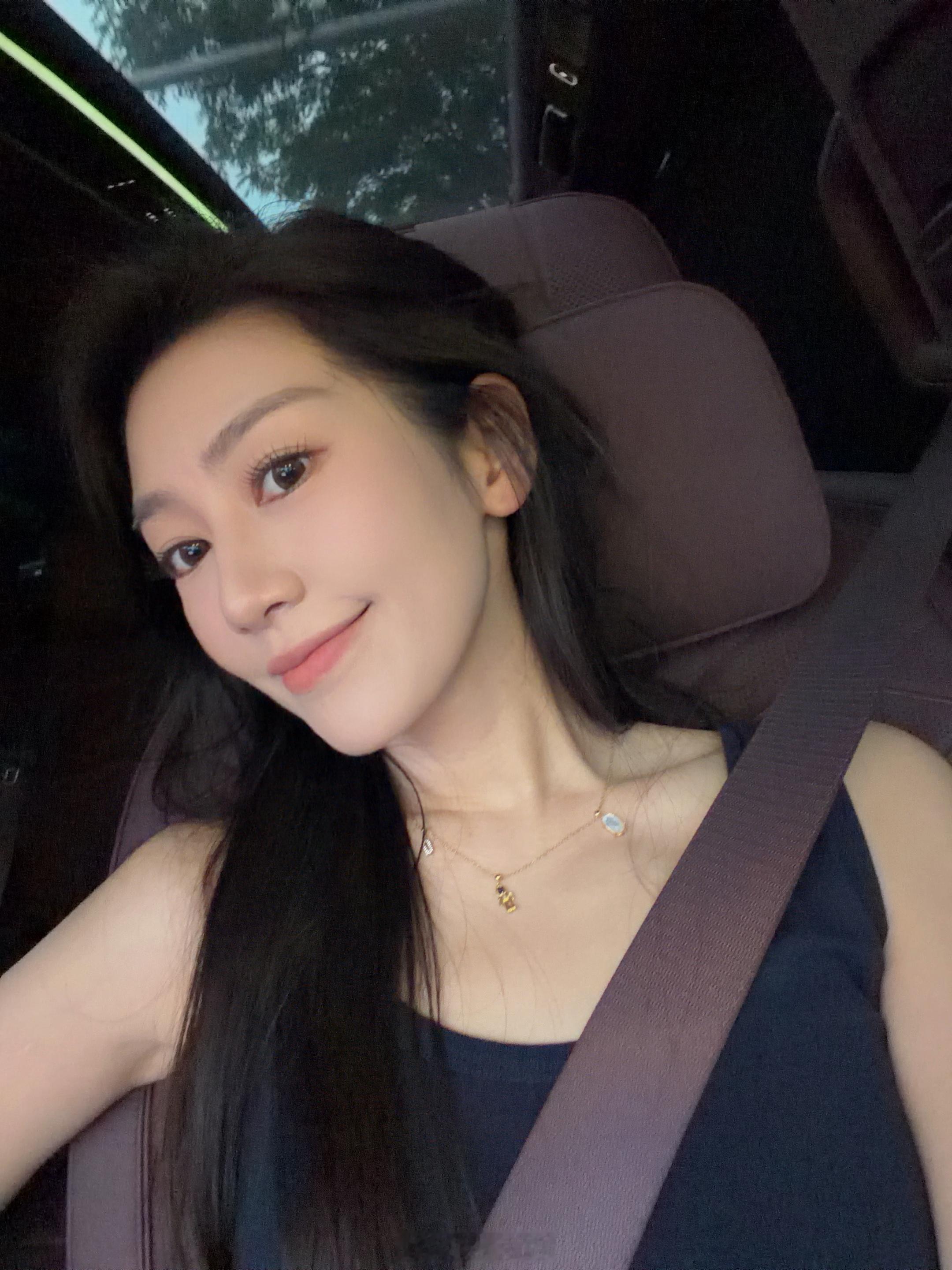 今晚去看毛不易演唱会听说北方的孩子在冬天听到《东北民谣》的前奏就会分外想家[心]