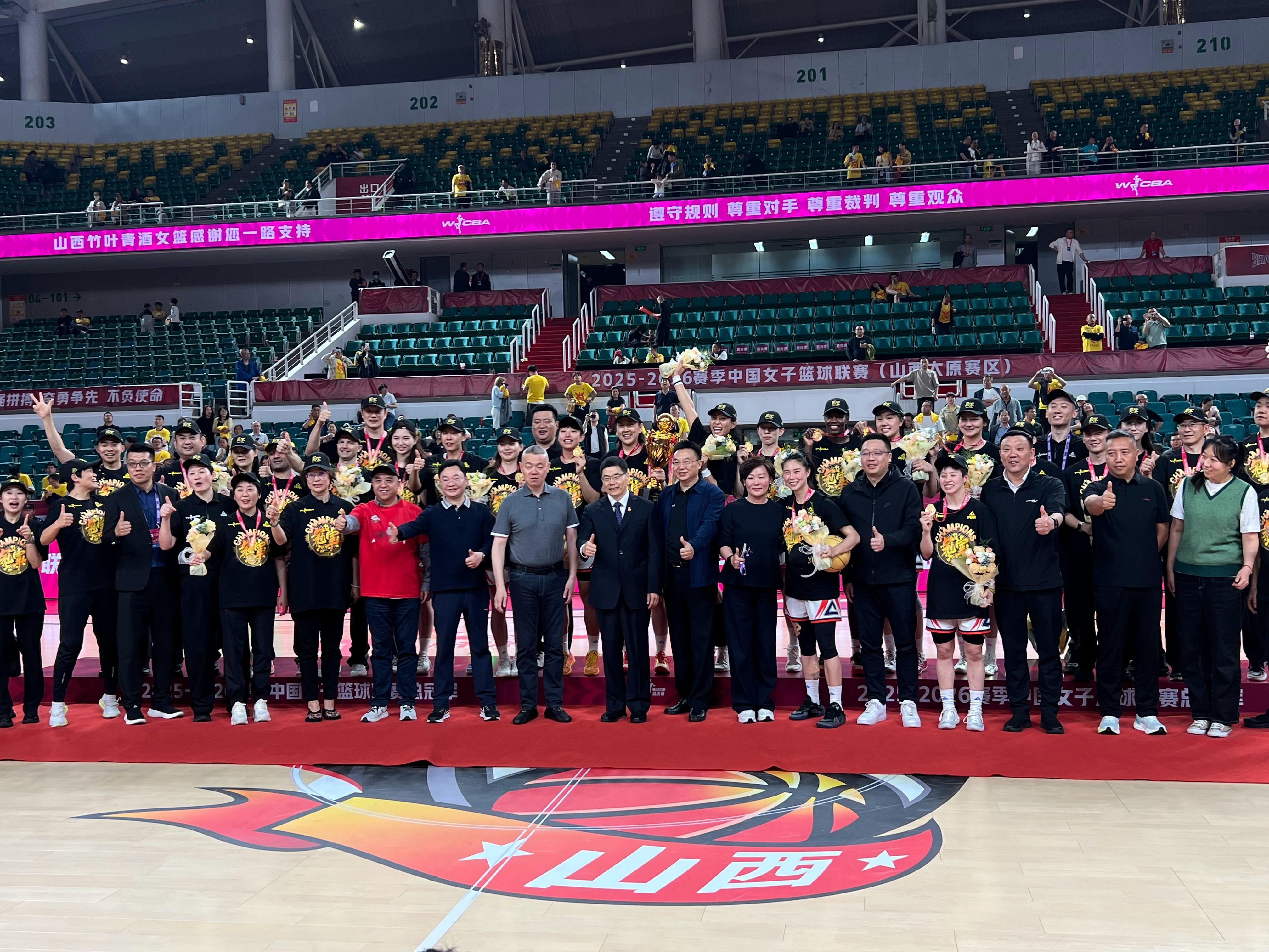 恭喜四川女篮，四年三冠。最后时刻两位国字号球员的含金量凸显，经验心态占有啊。四川