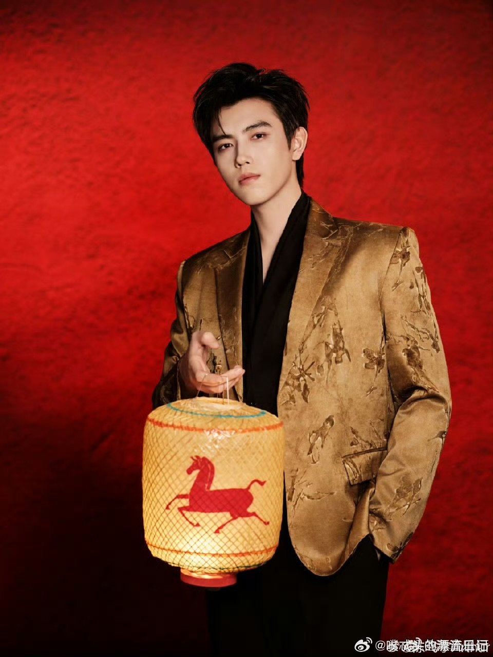 你好星期六全员抢开工红包你好星期六红包大战一触即发，全程笑到停不下来！ 