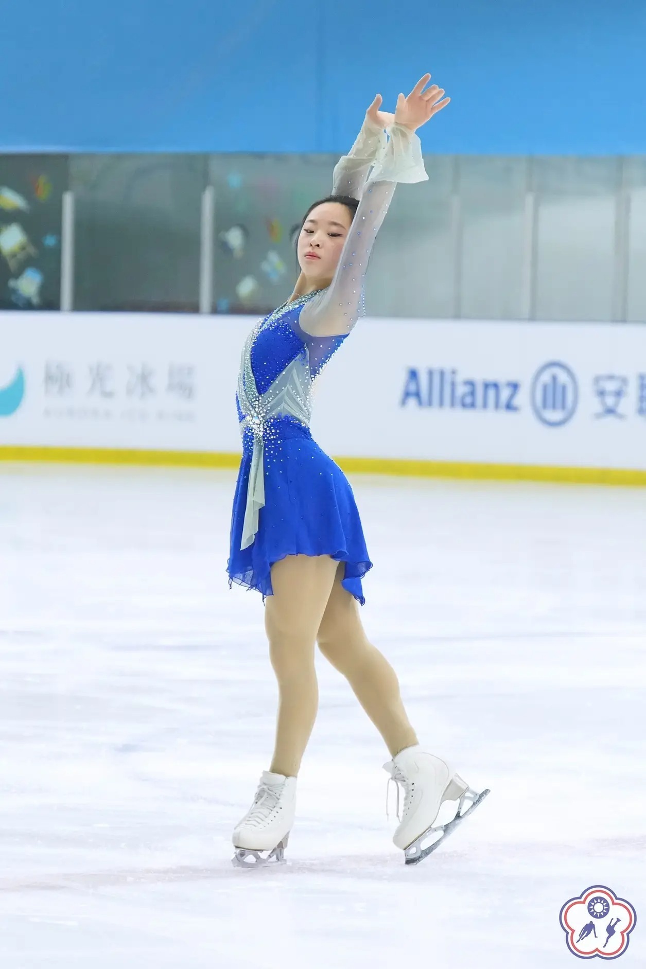 收集花样costume蔡玉凤 2025-26-27赛季自由滑《只此青绿》服装来自