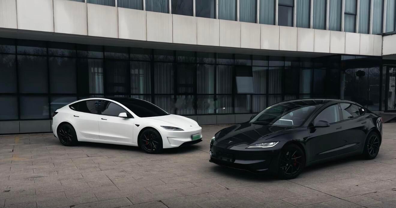 灯光美学PK！特斯拉Model 3与Y的设计差异全，说到灯光效果两者其实差不多啦