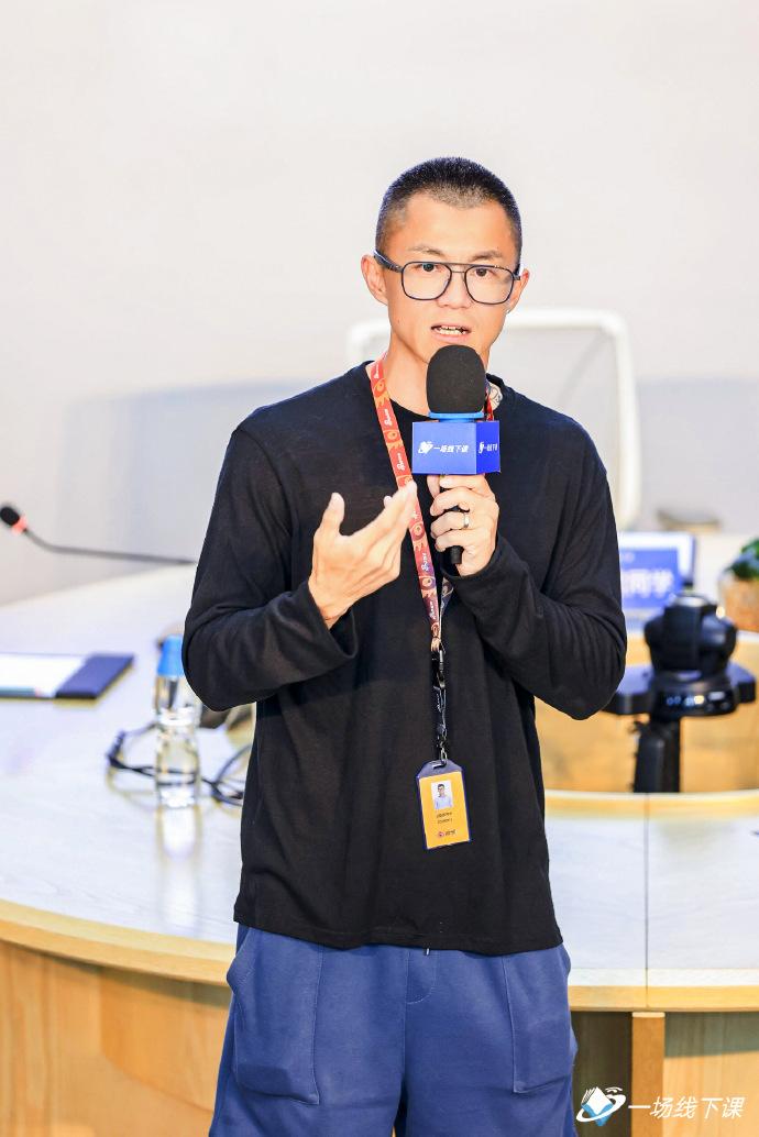 陈震谈Model3和SU7哪个更好开：特斯拉Model3相比小米SU7 配置太低