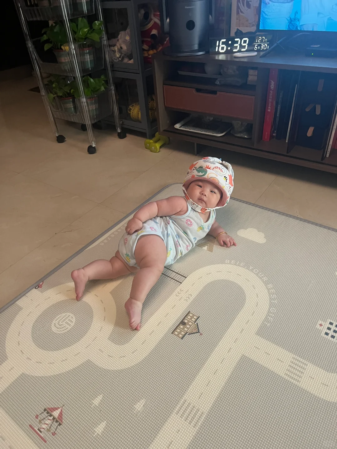 爸比买的防撞头盔有点降智😵‍💫