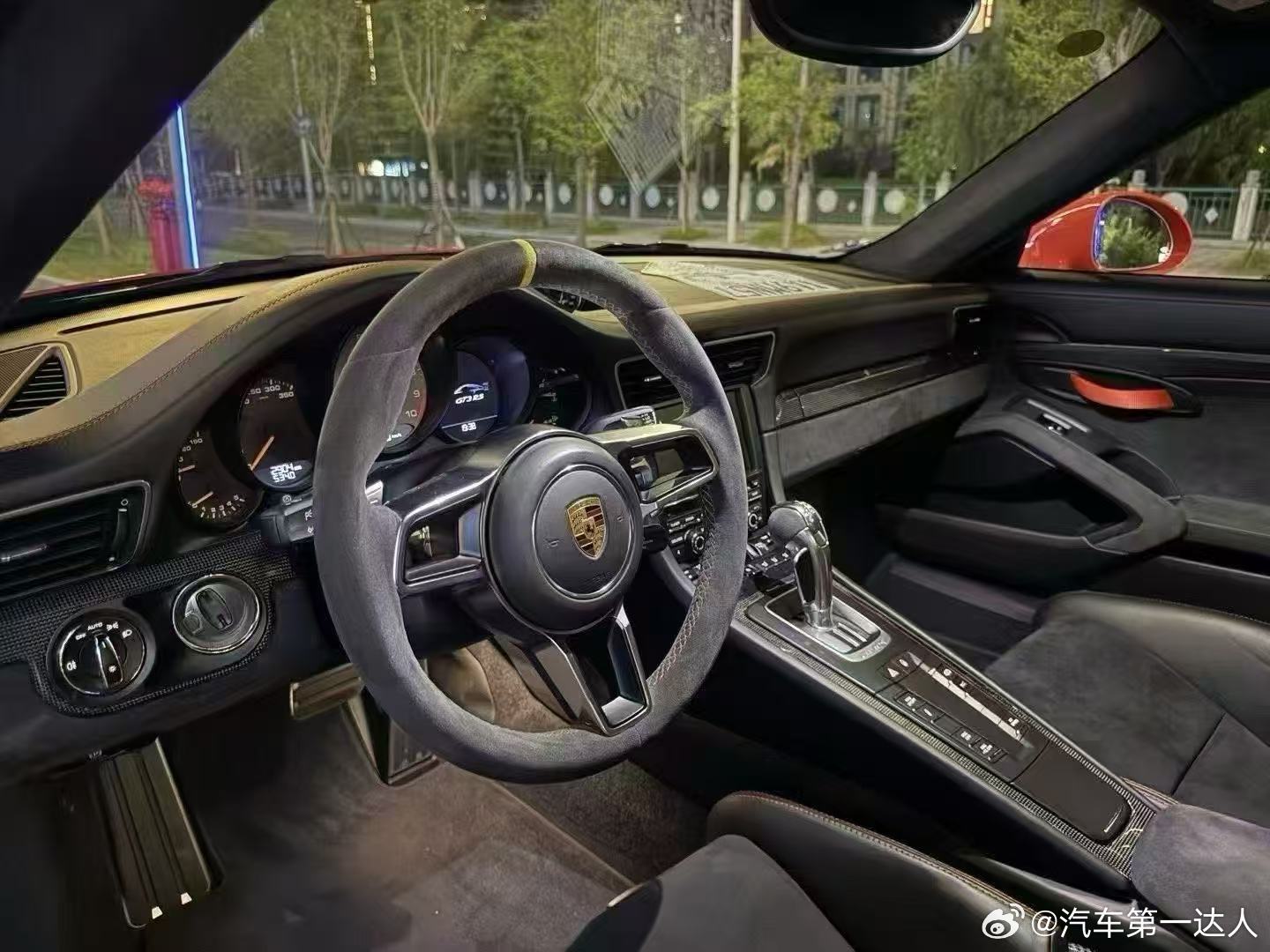 保时捷 991.1 GT3 RS 车主传递、2900公里 ​​​