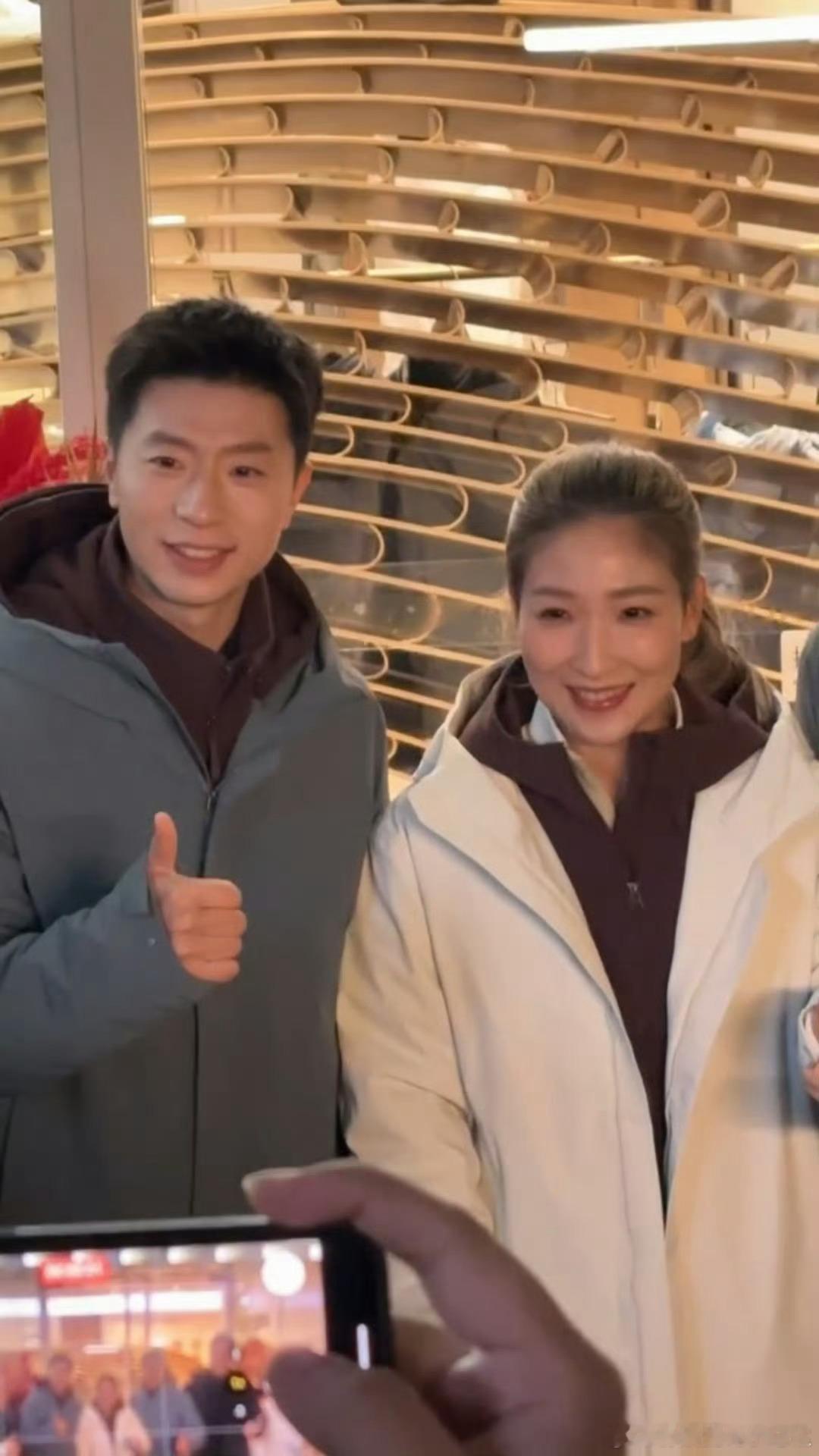 马龙和刘诗雯同框啦！好养眼的一对兄妹