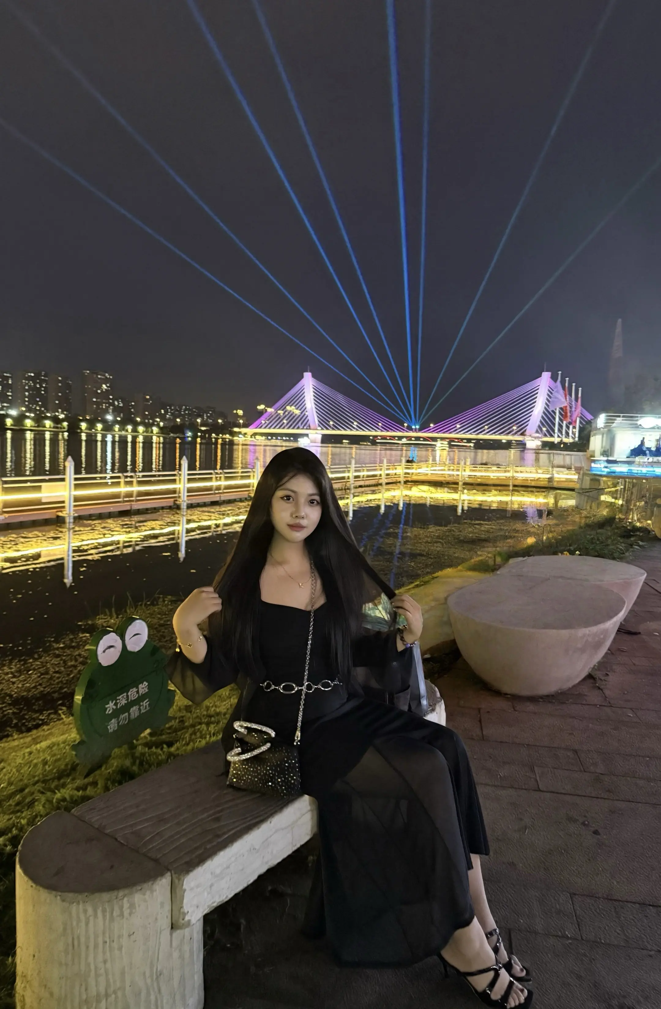 乖是装的 吃定你的手段罢了.