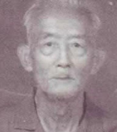 1948年4月18日，地下党员李维嘉接完头，正要回家，一个小姑娘却偷偷朝他摆手，