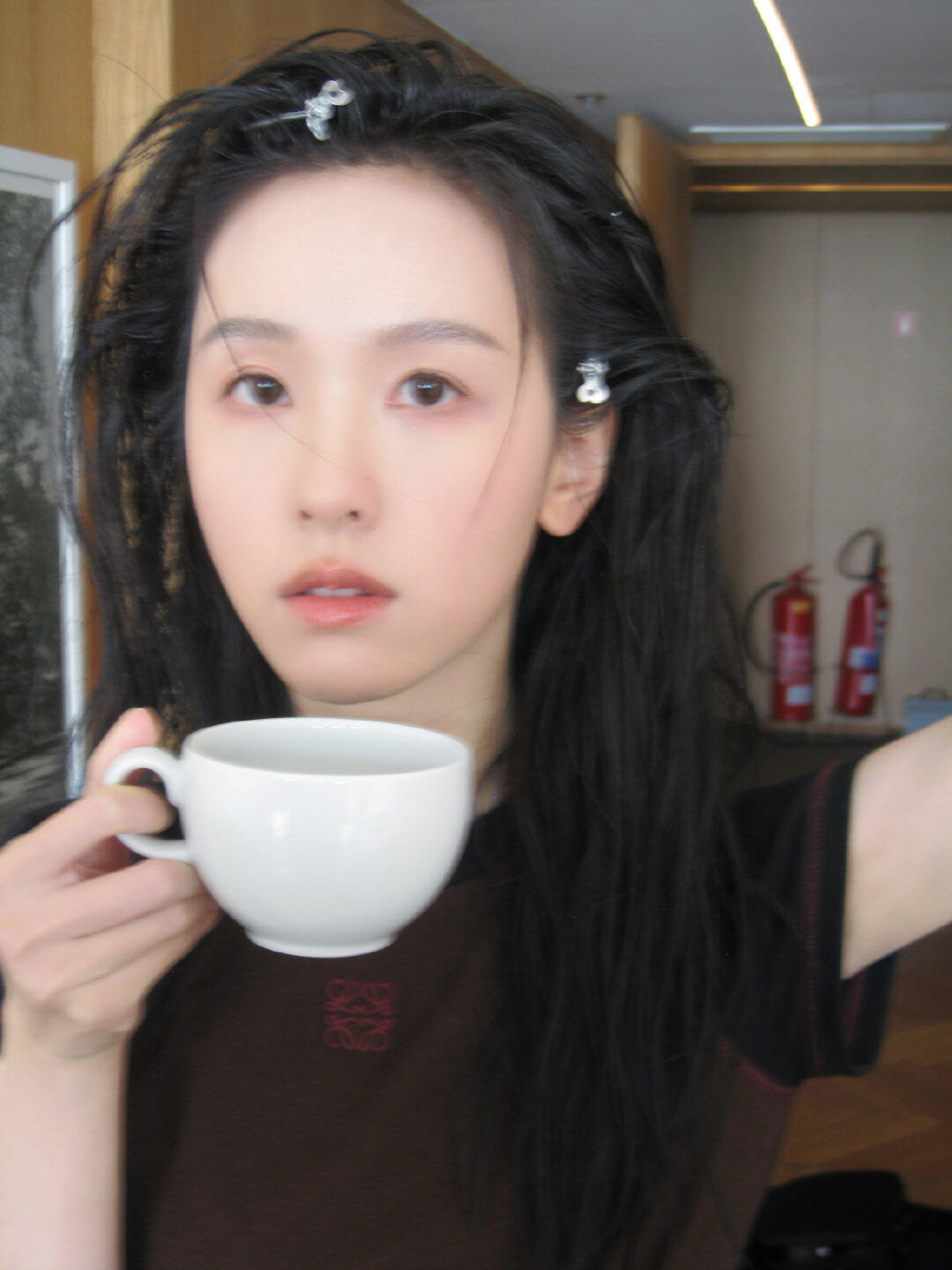 谁来懂一下这个湿发陈都灵...... 