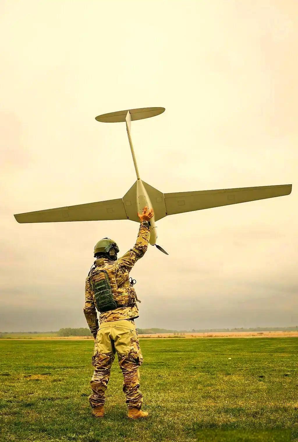 （中央社记20日专电）俄罗斯持续空袭导致乌克兰能源系统承压。乌克兰总统泽连斯基今