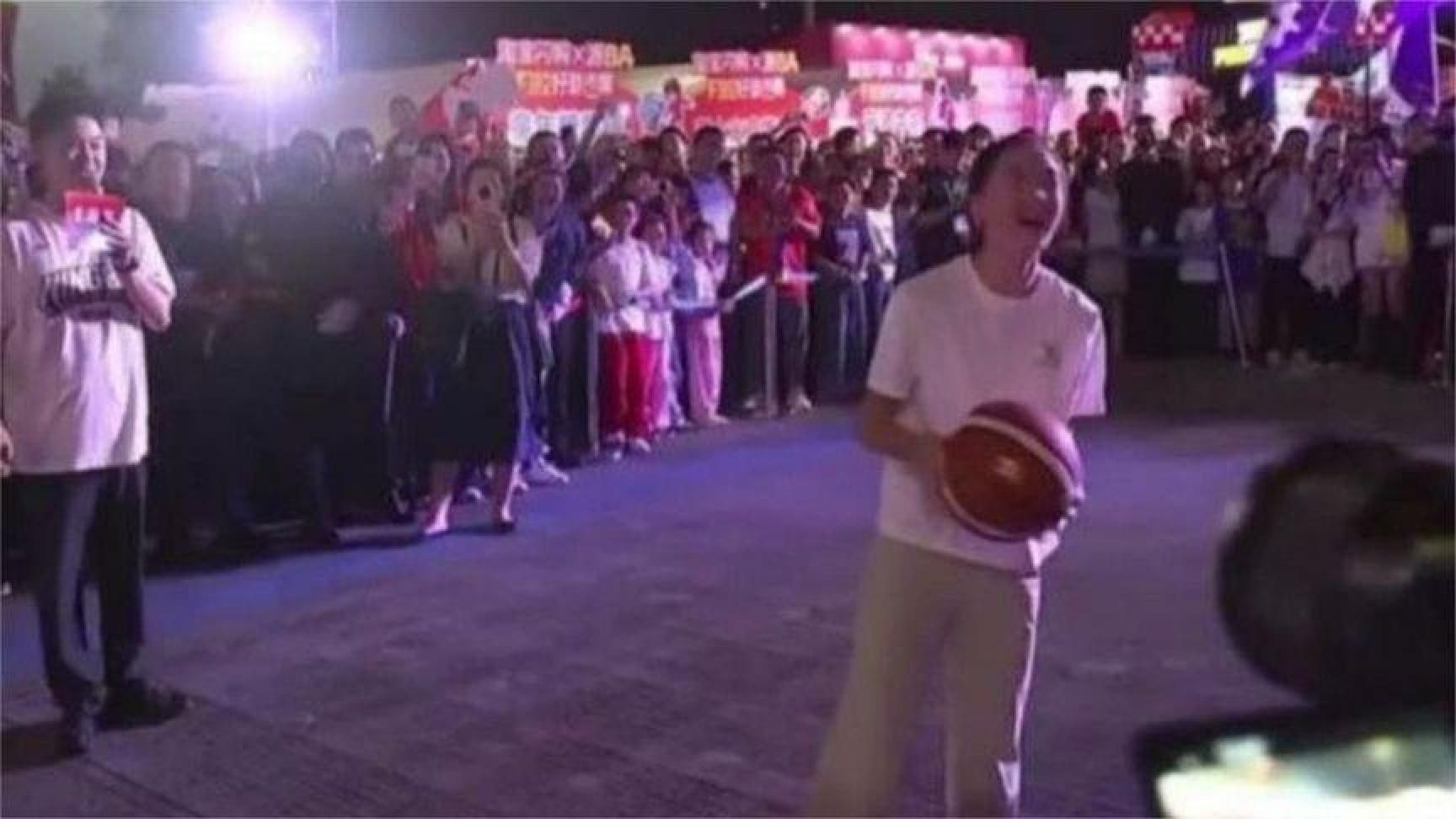 陈妤颉哈哈大笑，太可爱了！浙江长公主，这受欢迎程度绝了