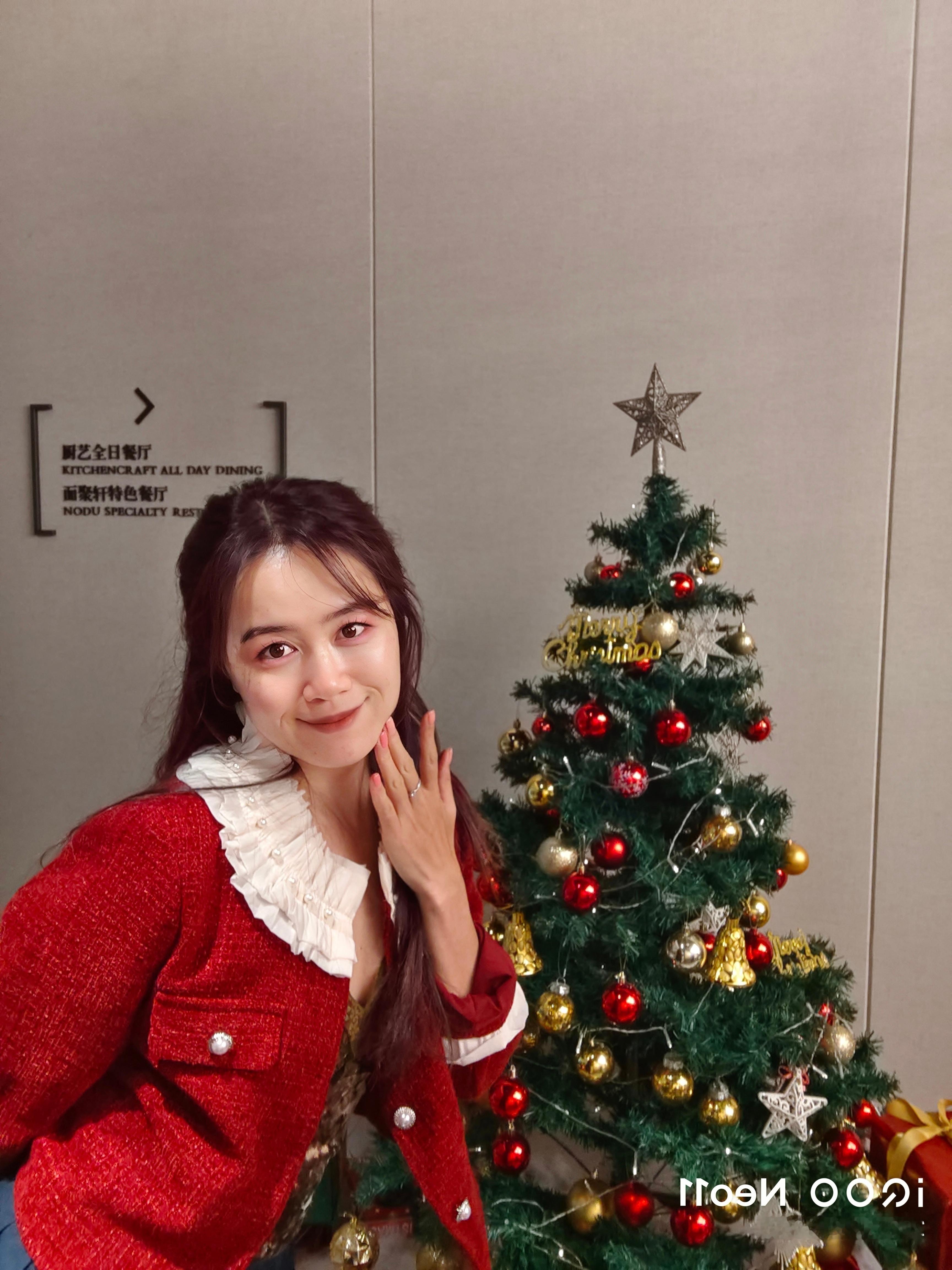 节日的一些氛围照片，iQOO Neo11iqoo感觉一切都好喜庆呀，话说你们都怎