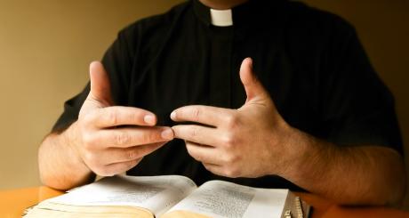 去双非读王牌，还是去985读边缘？3年后的差距到底有多大？
一、双非王牌，到底有