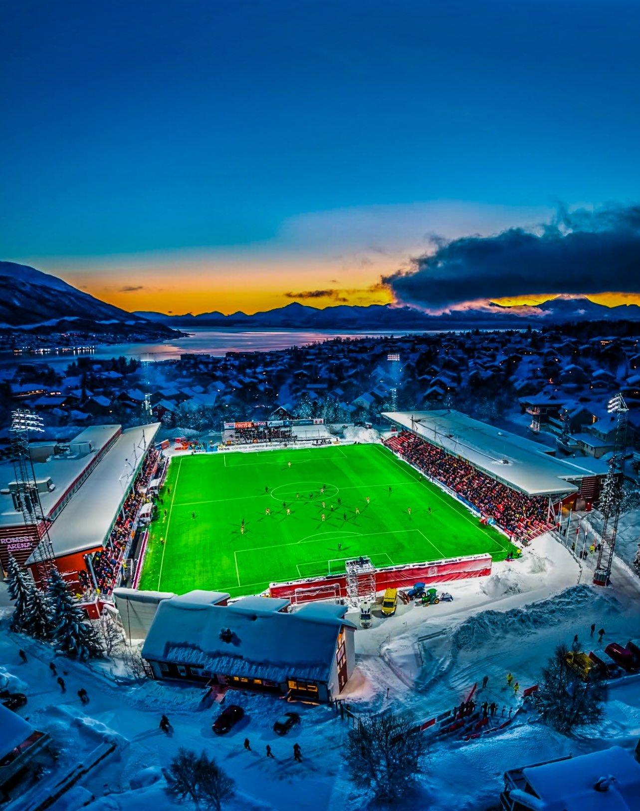 冬日的挪威北极圈球队特罗姆瑟球场挪威
