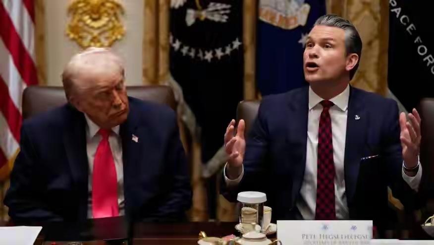 误判时代变局 中美博弈早已换局
 
30年前，世界格局泾渭分明；如今，时代浪潮已