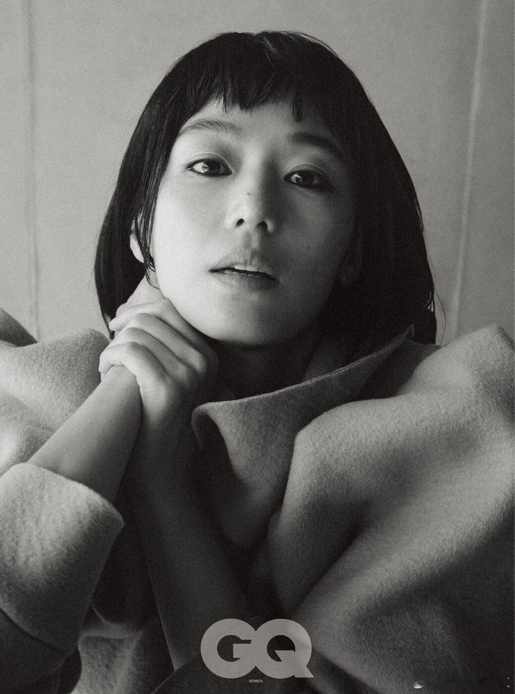 全智贤 GQ Korea 好喜欢黑白色调这几张 好有质感 [色][色] ​​​