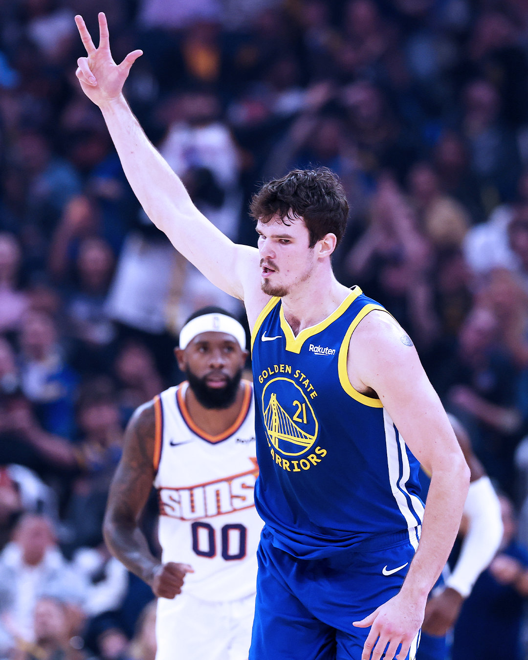 波斯特14分，6篮板，3助攻，2盖帽，1抢断。勇士战胜太阳 ​​​