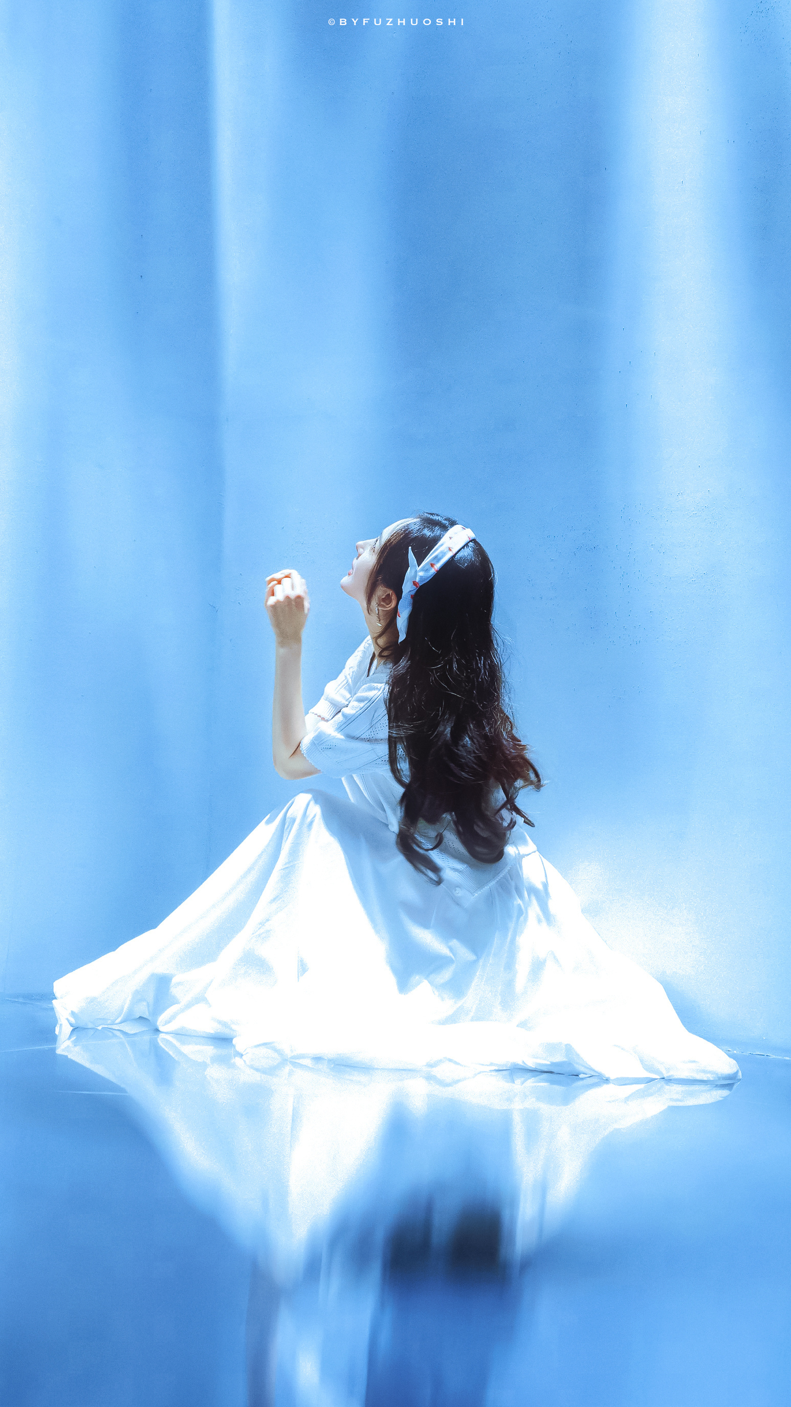 杨幂[超话]杨幂冯娷💙杨幂湮儿💙杨幂江山大同💙杨幂 “你生来就是一场风，注