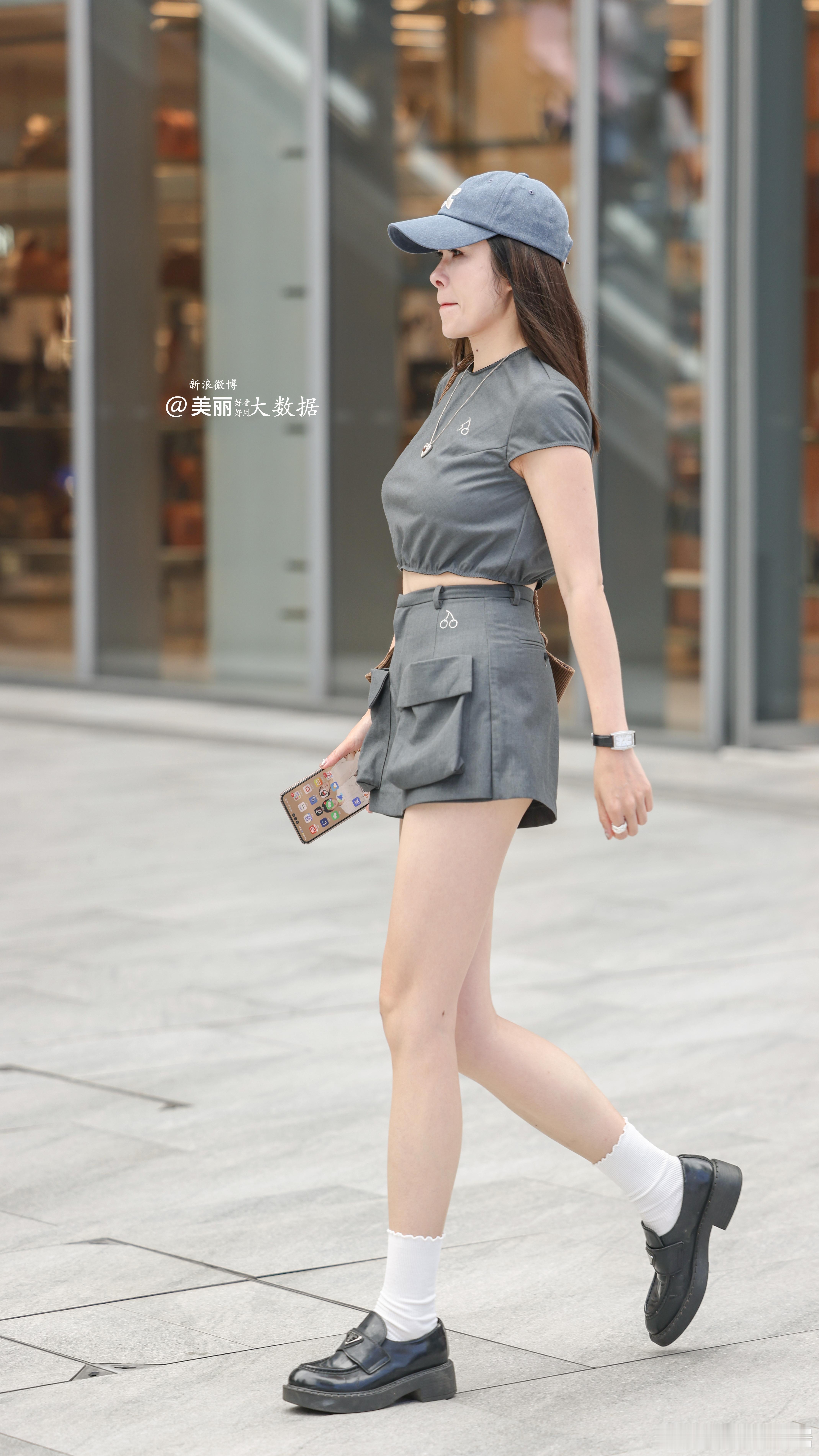 干练利落。。。 