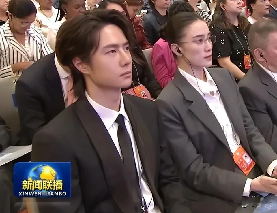 央视的镜头好真实，王一博帅的扎眼，吴京面相变了，宋佳太惊艳能扛住央视镜头的明星
