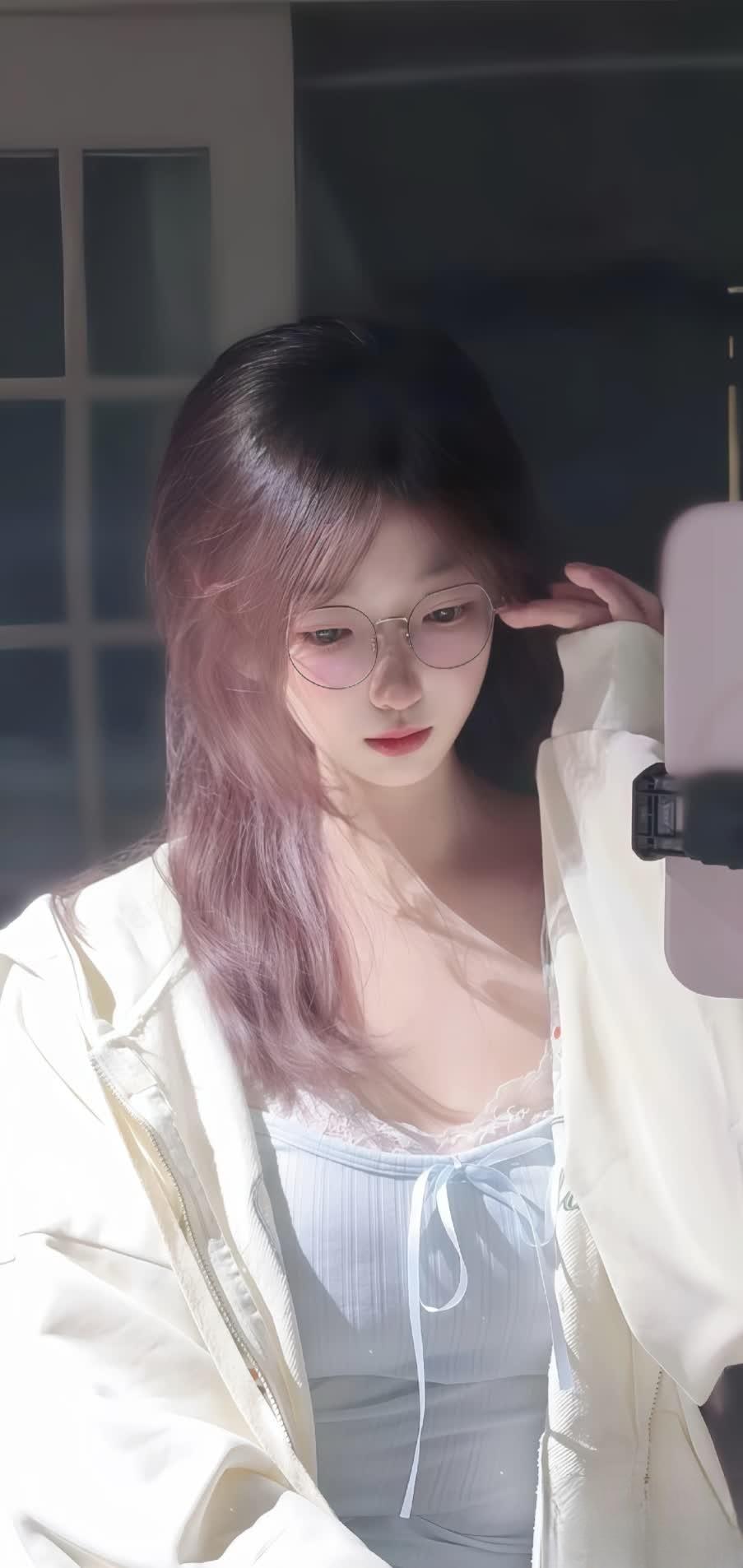 心里知道自己在他那没有位置就好，知道自己对他也不过是还有用，他已经做出最好的答案