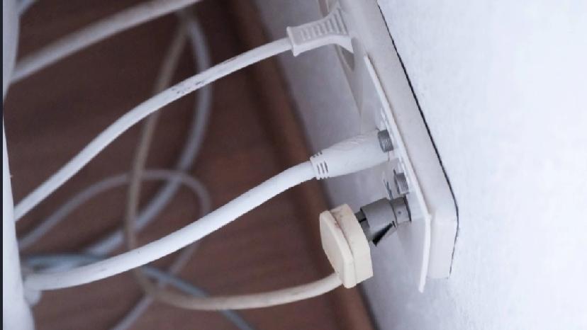 日本神奈川县川崎市近日发生一起令人发指的逆子弑母惨案。一名49岁男子因不满同居的