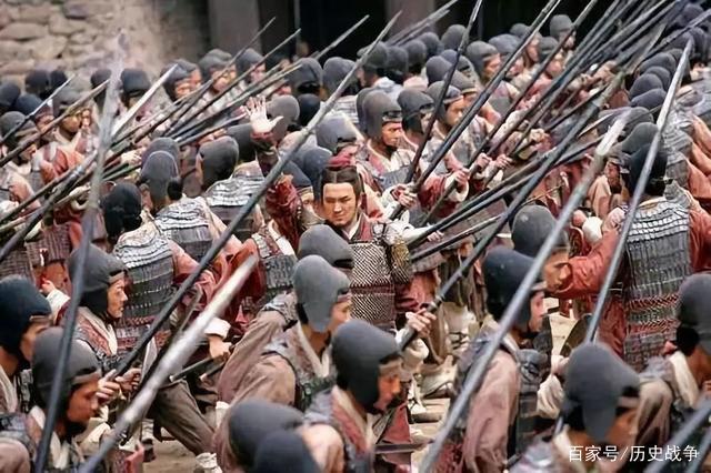 南宋淮西军变，4万宋军精锐集体投降金国

1137年8月8日凌晨，淮河边上。 4