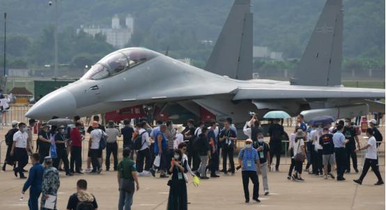 在以空军装备来源过于多样且复杂而著称的国家中，地处南亚的印度和身在东南亚的印度尼