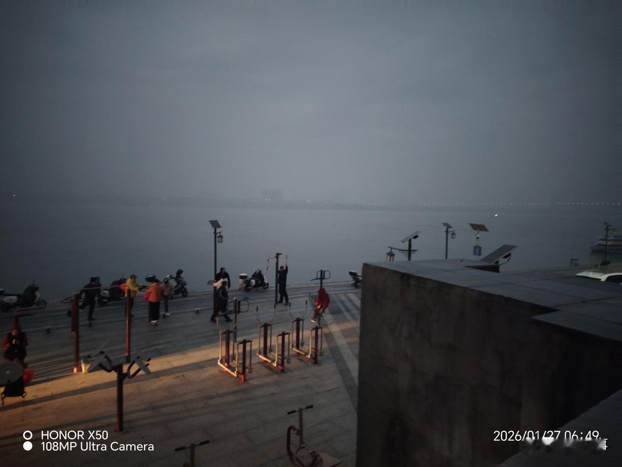 美伊冲突是否会升级为全面战争不能升级为全面战争